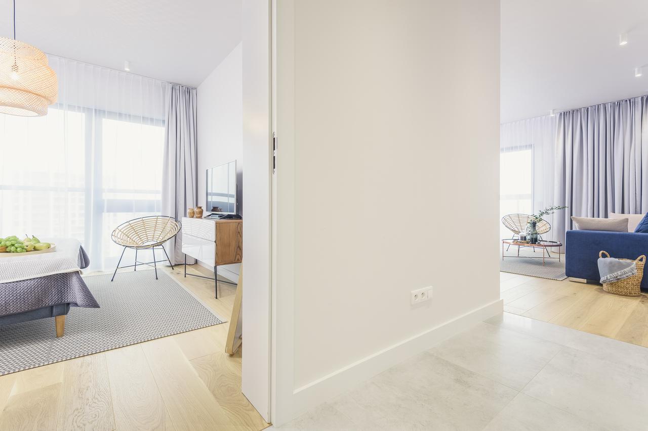 Novis Apartments Panorama View ワルシャワ エクステリア 写真